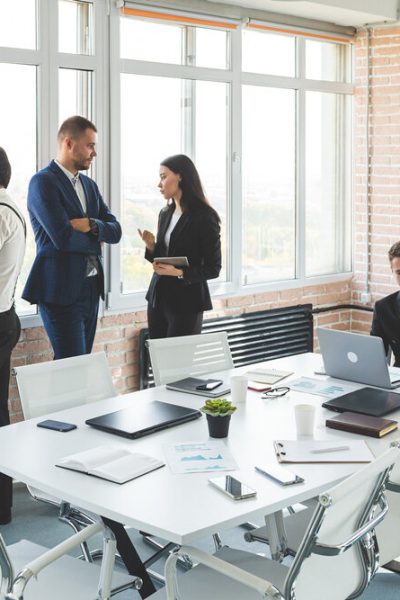 Comunicarse con los clientes