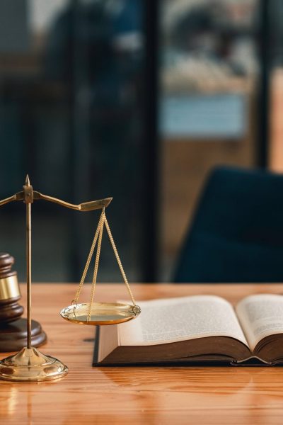 Demanda entre hermanos coherederos